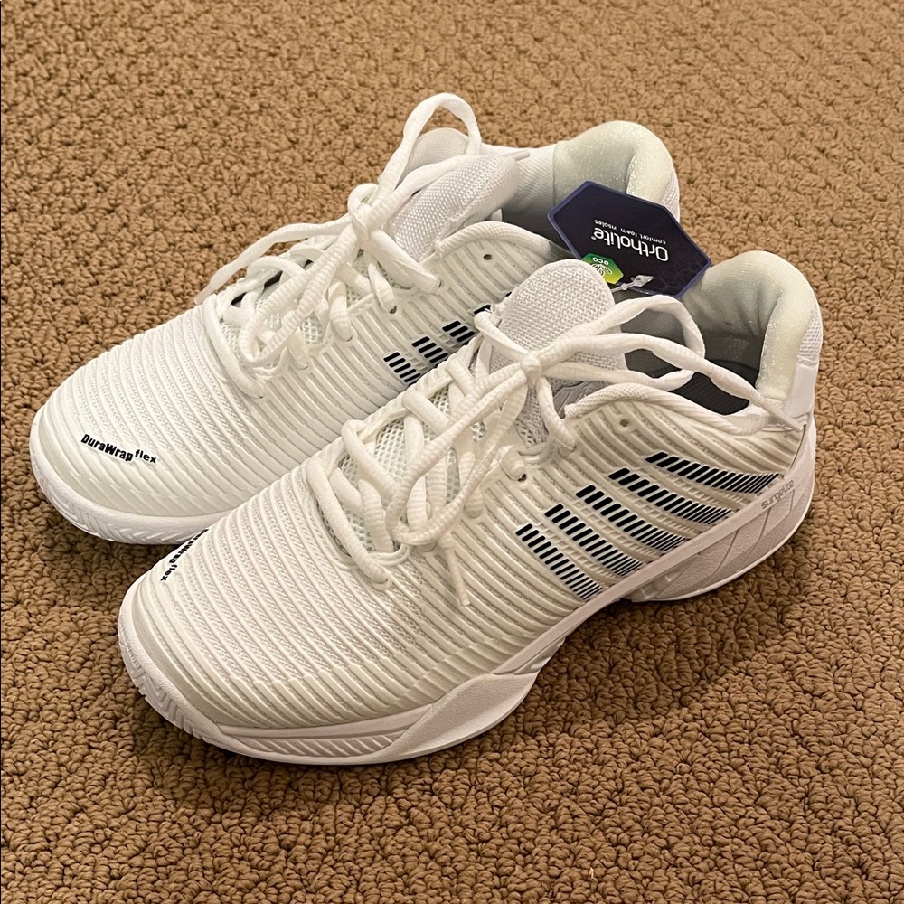 K-Swiss Women's Hypercourt Express 2 Tennis Shoe